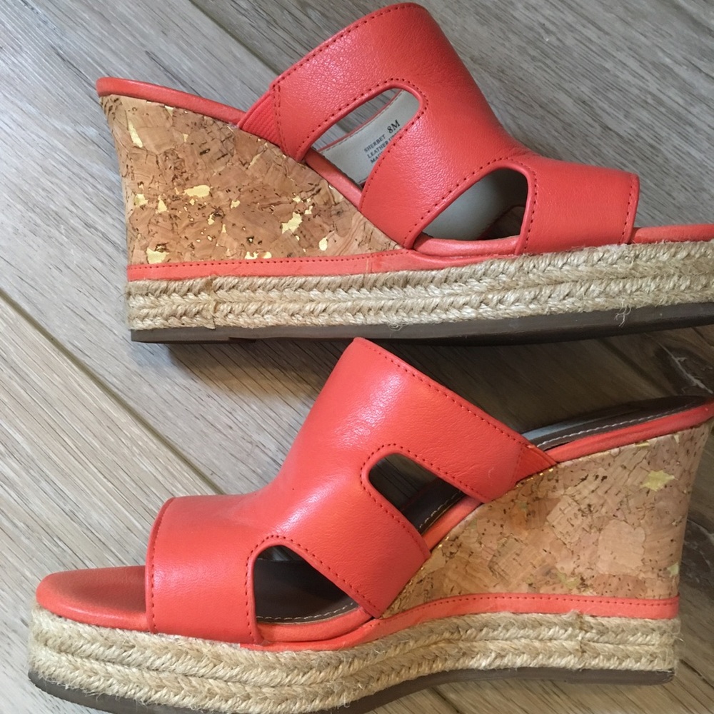 Shoes - Picture 6 of 7